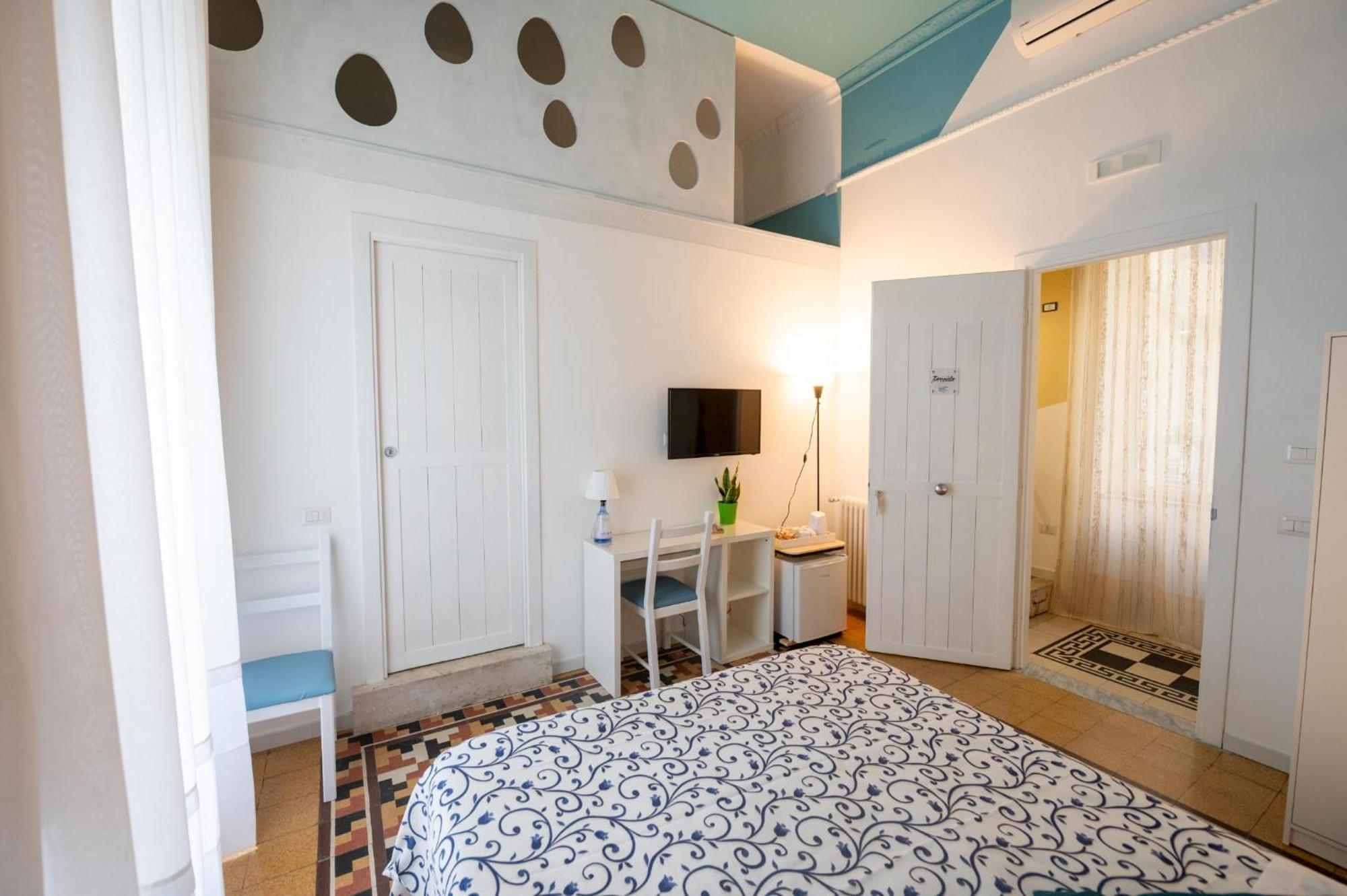 Resta Cu'mme Vomero Guest house Naples